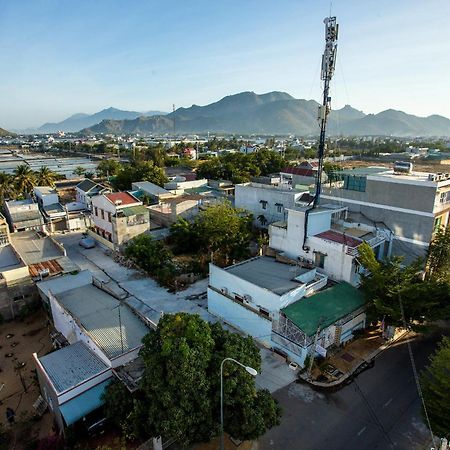 Ninh Chu Hotel Phan Rang Kültér fotó